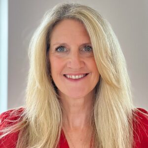 Headshot of Heather Paszkowski