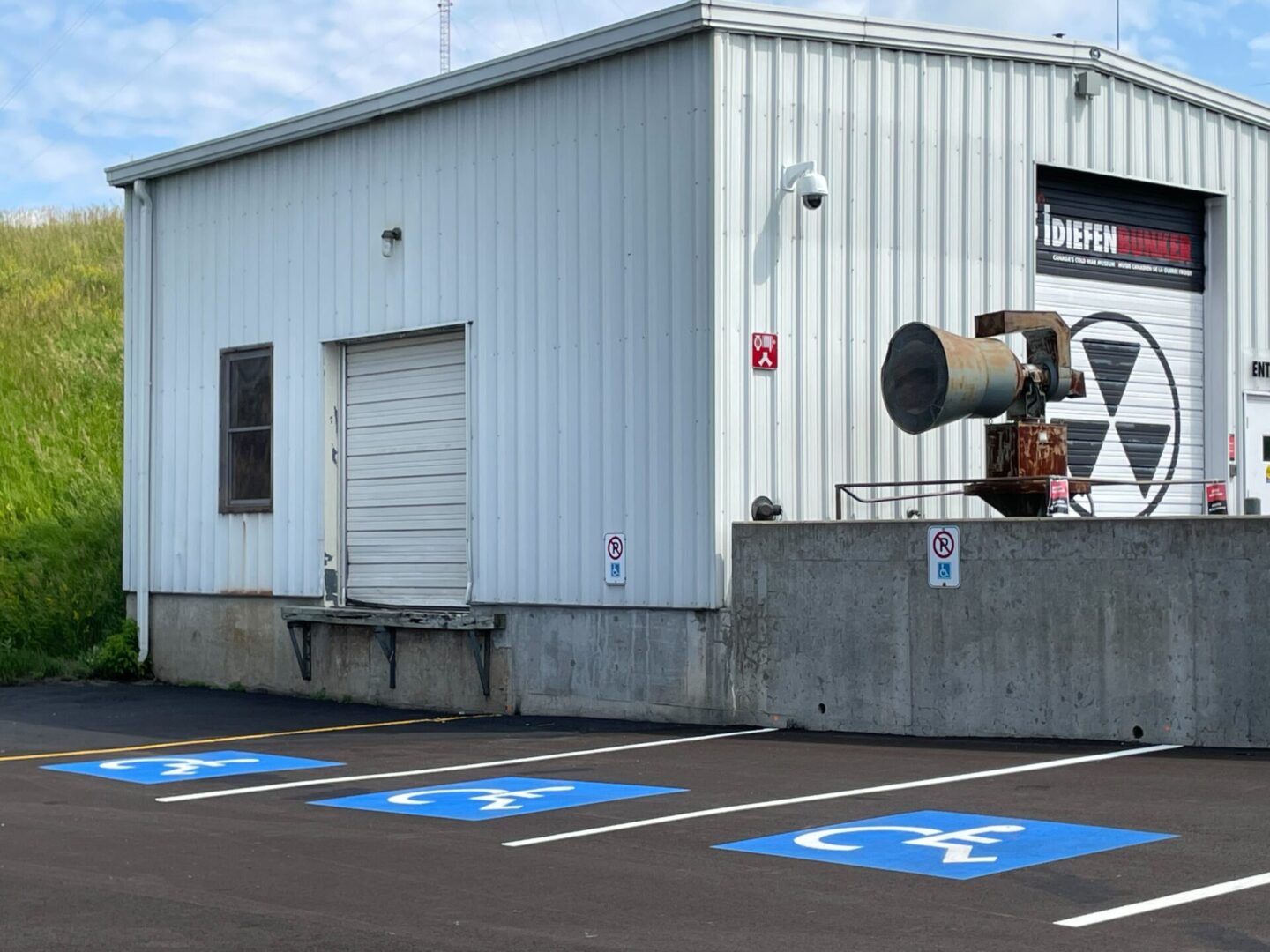 Accessible Parking outside the Diefenbunker Museum